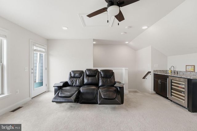 2058 ALDER LN, Dumfries, VA 22026