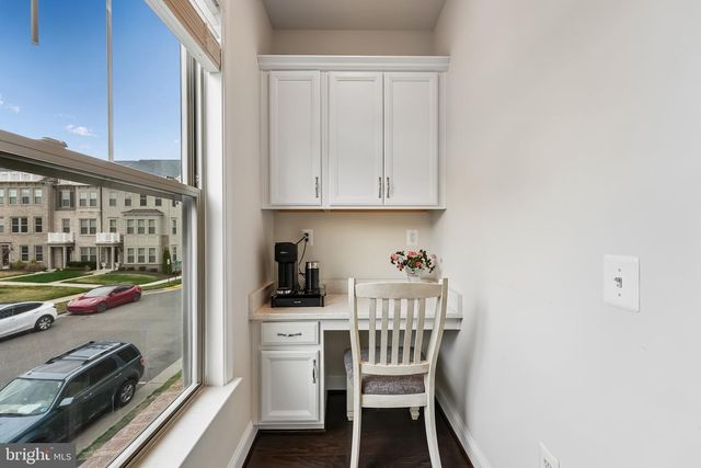 2058 ALDER LN, Dumfries, VA 22026