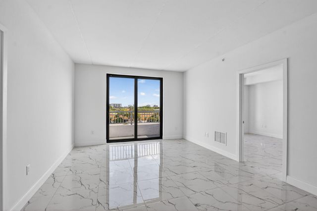 350 W Hidden Valley Boulevard 201, Boca Raton, FL 33487