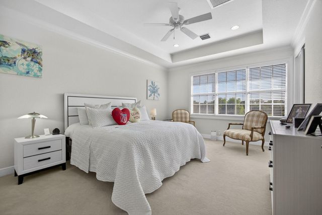 4511 Artesa Way S, Palm Beach Gardens, FL 33418