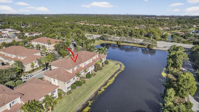 4511 Artesa Way S, Palm Beach Gardens, FL 33418