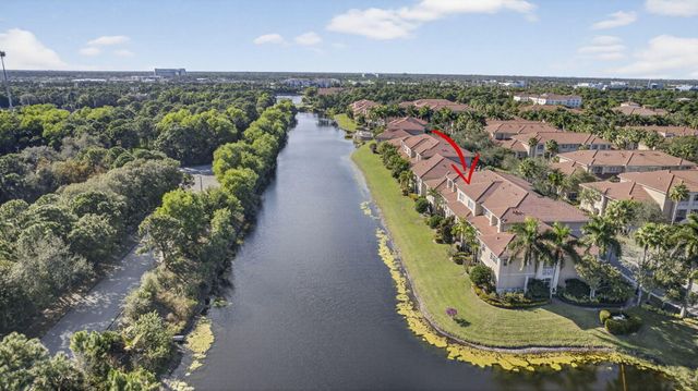 4511 Artesa Way S, Palm Beach Gardens, FL 33418