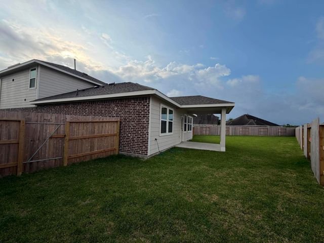 8407 Tranquil Bay Court, Baytown, TX 77523
