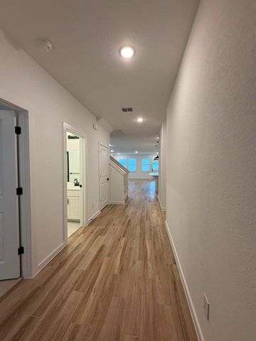 8407 Tranquil Bay Court, Baytown, TX 77523