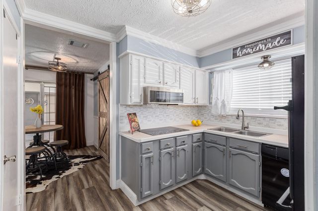 17610 Crestline Road, Humble, TX 77396