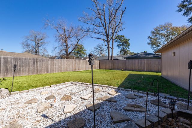 17610 Crestline Road, Humble, TX 77396