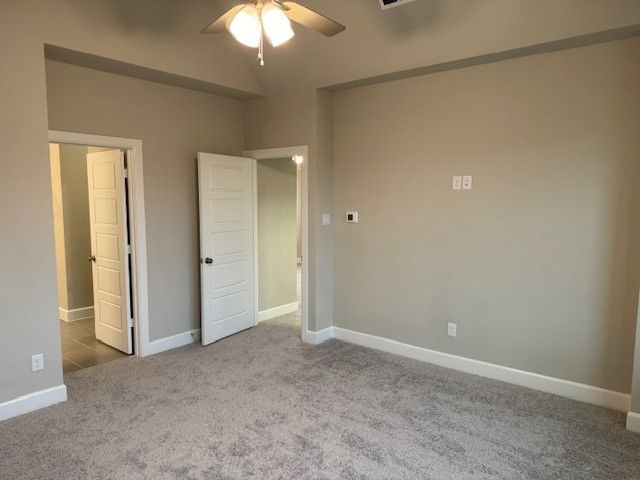 700 Prairie Falcon Drive, Arlington, TX 76005