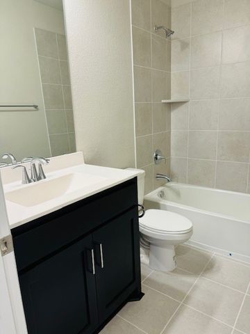 700 Prairie Falcon Drive, Arlington, TX 76005