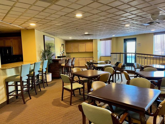 6500 Woodlake Drive 313, Richfield, MN 55423
