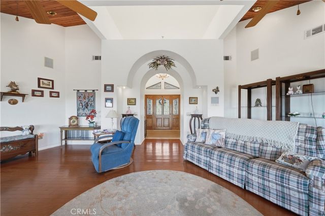 39275 Chaparral, Temecula, CA 92592