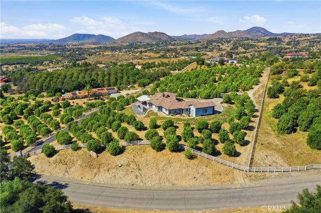 39275 Chaparral, Temecula, CA 92592