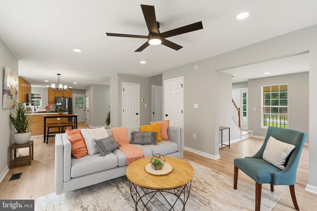 4 FALLING WATER CT, Fredericksburg, VA 22405