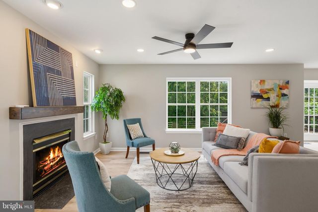 4 FALLING WATER CT, Fredericksburg, VA 22405