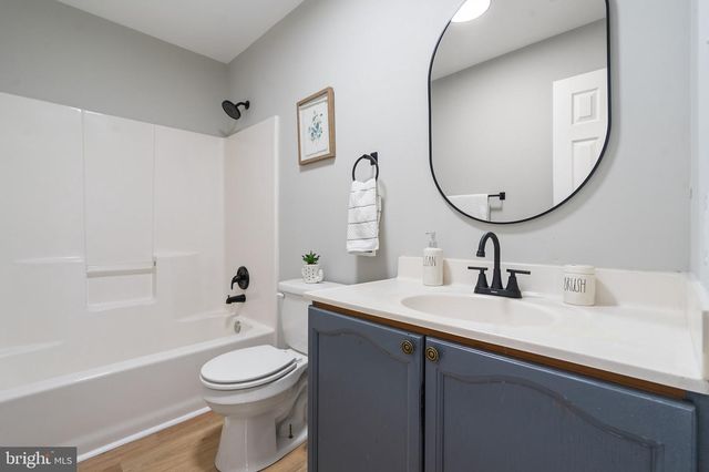4 FALLING WATER CT, Fredericksburg, VA 22405