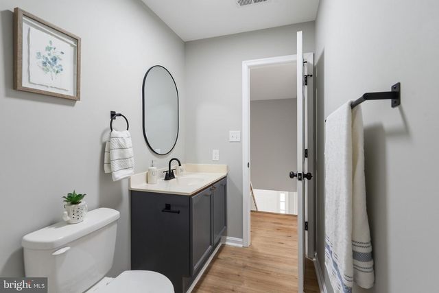 4 FALLING WATER CT, Fredericksburg, VA 22405