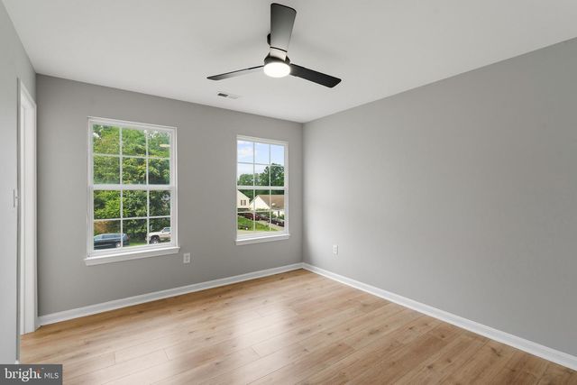 4 FALLING WATER CT, Fredericksburg, VA 22405