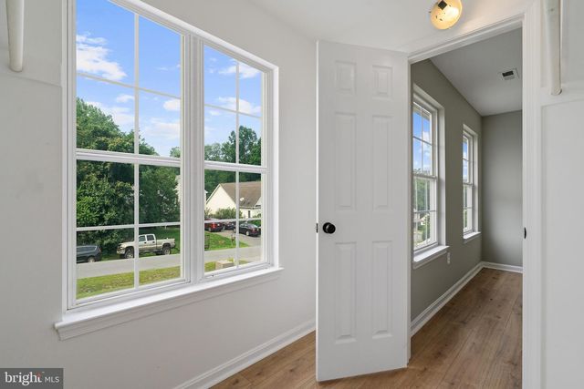4 FALLING WATER CT, Fredericksburg, VA 22405