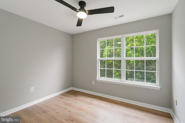 4 FALLING WATER CT, Fredericksburg, VA 22405