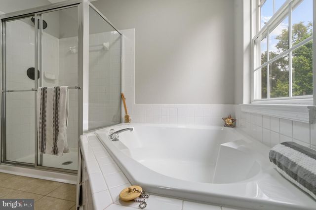 4 FALLING WATER CT, Fredericksburg, VA 22405