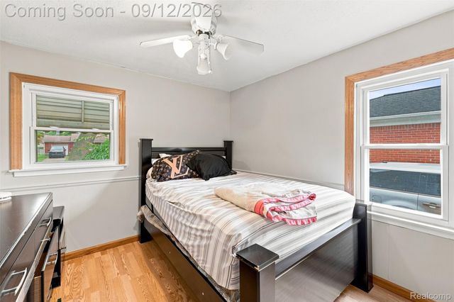 2950 Edsel Street, Trenton, MI 48183