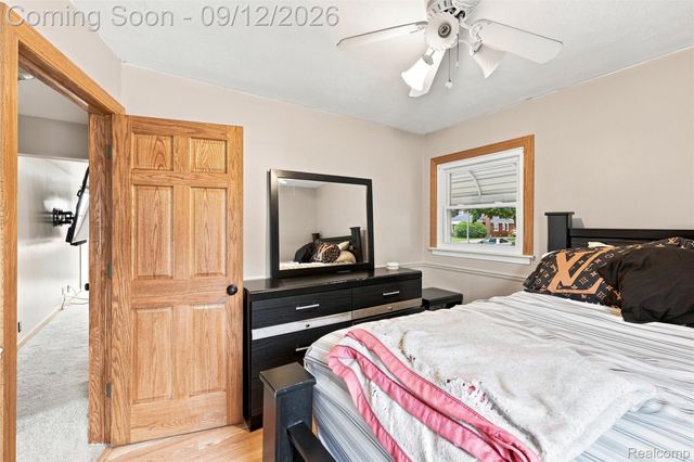 2950 Edsel Street, Trenton, MI 48183
