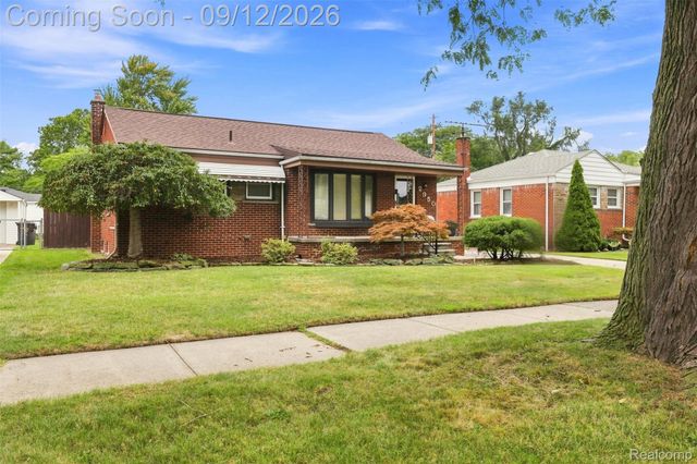2950 Edsel Street, Trenton, MI 48183