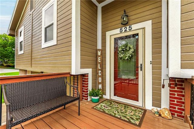 525 NE Noeleen Lane, Lee's Summit, MO 64086