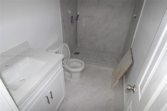 965 W 23rd Street, Hialeah, FL 33010