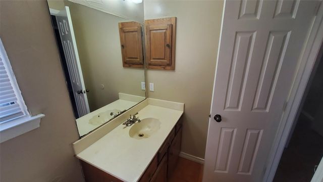 505 Pelican Court, Desoto, TX 75115