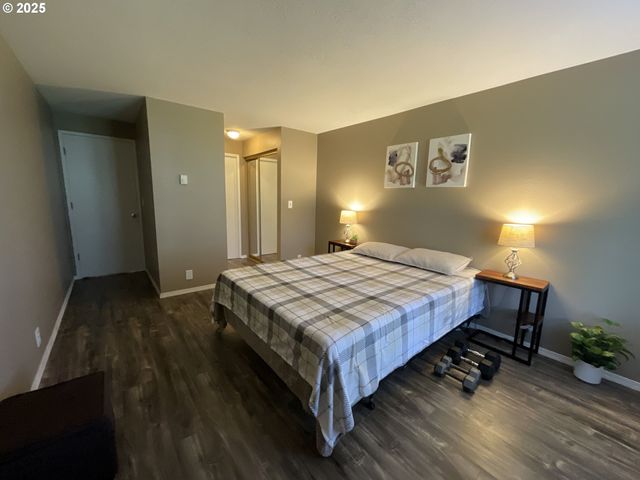 10052 Sw TRAPPER Ter, Beaverton, OR 97008