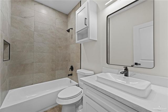 1809 N Mangrove Street, San Juan, TX 78589