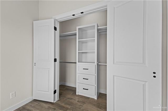 1809 N Mangrove Street, San Juan, TX 78589