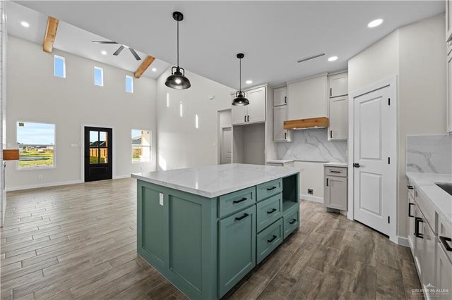 1809 N Mangrove Street, San Juan, TX 78589