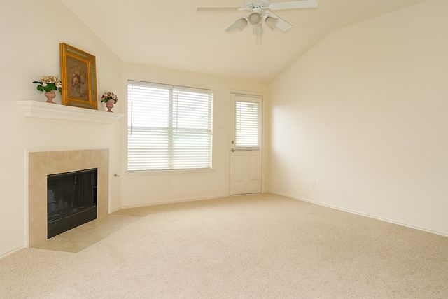 1121 Roping Reins Way, Fort Worth, TX 76052