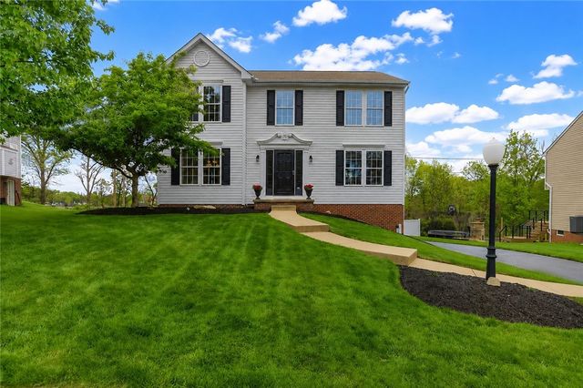 1871 Pioneer Dr, Franklin Park, PA 15143