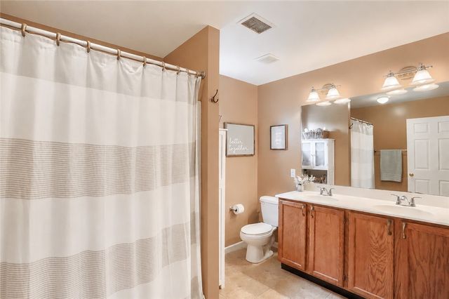 1871 Pioneer Dr, Franklin Park, PA 15143