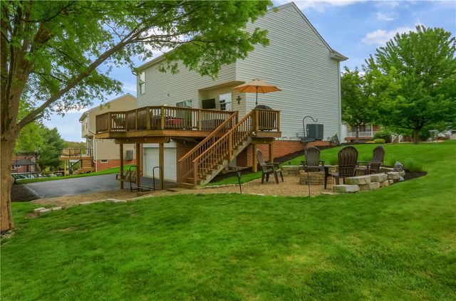 1871 Pioneer Dr, Franklin Park, PA 15143