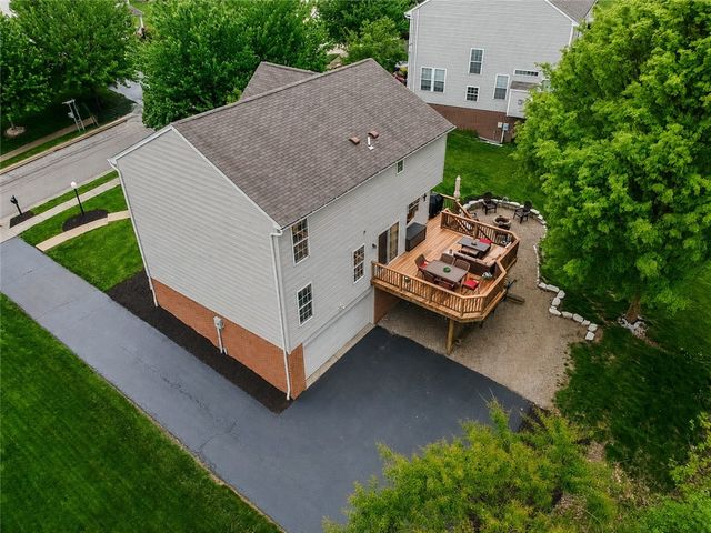 1871 Pioneer Dr, Franklin Park, PA 15143
