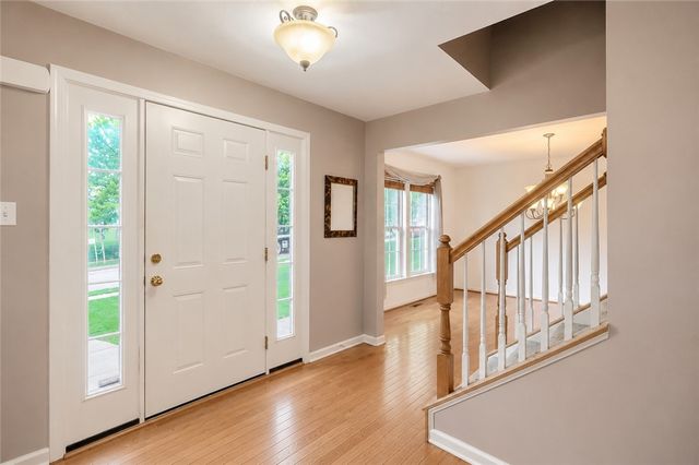 1871 Pioneer Dr, Franklin Park, PA 15143
