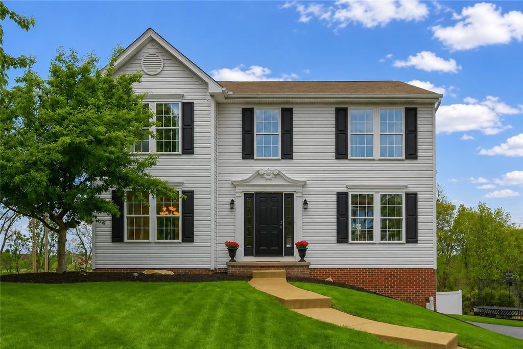 1871 Pioneer Dr, Franklin Park, PA 15143