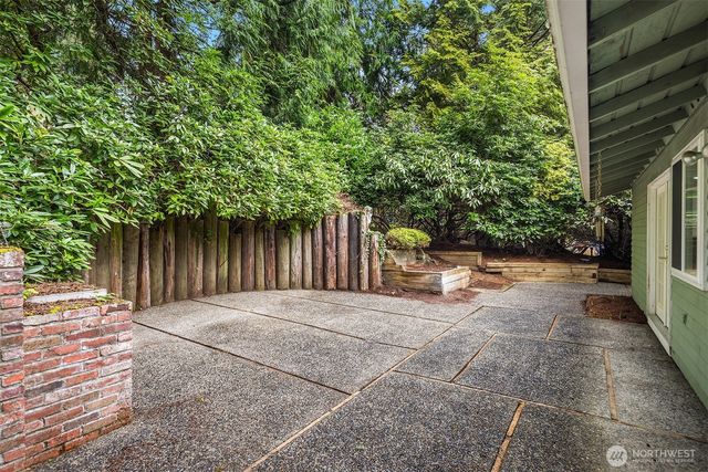 2711 101st Place NE, Bellevue, WA 98004