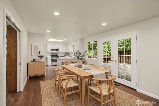 2711 101st Place NE, Bellevue, WA 98004