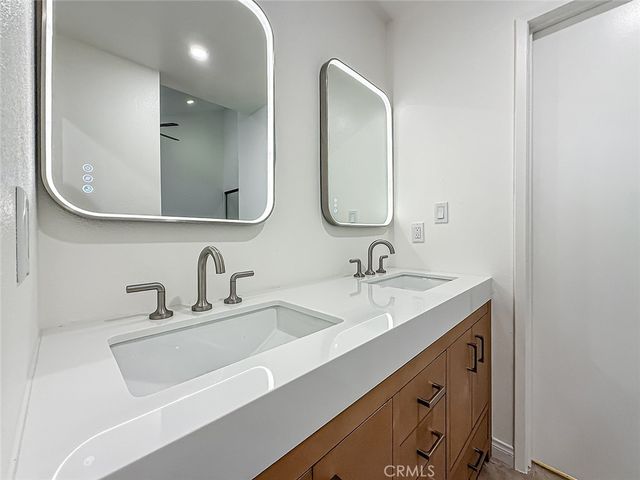 21900 Marylee 279, Woodland Hills, CA 91367