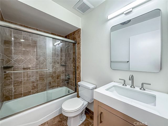 21900 Marylee 279, Woodland Hills, CA 91367
