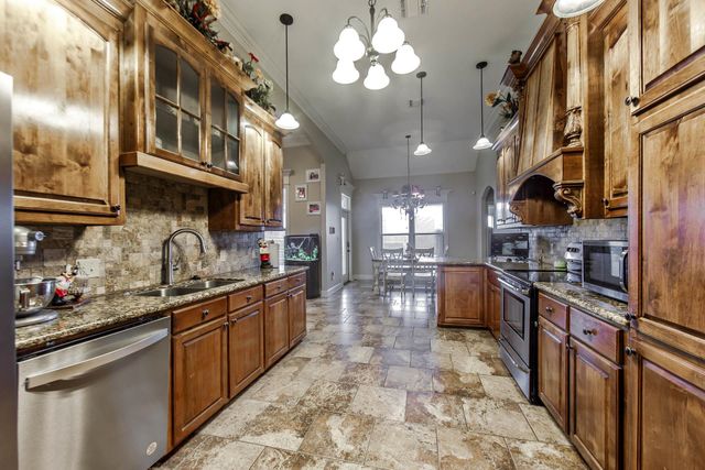 345 Lansdown Drive, Houma, LA 70360