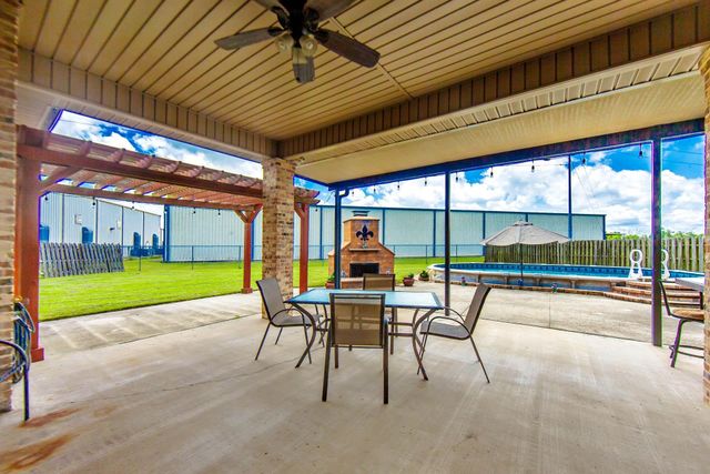 345 Lansdown Drive, Houma, LA 70360