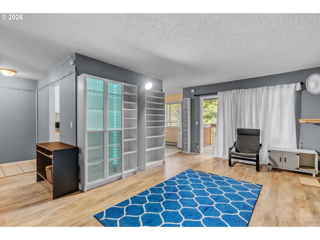 13155 Sw ALLEN Blvd 24, Beaverton, OR 97005