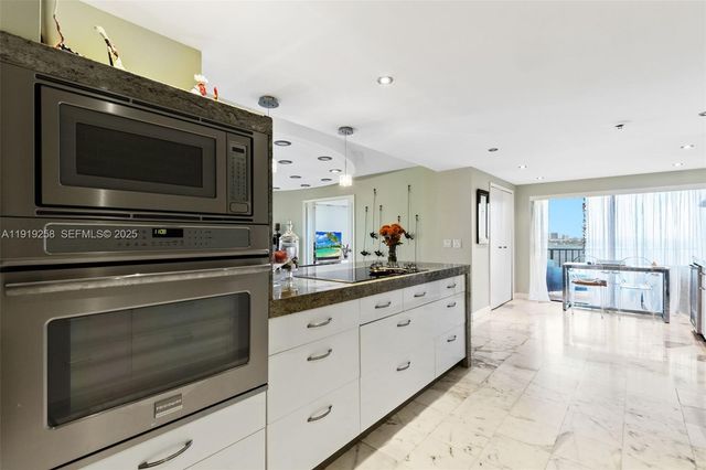 1800 NE 114th Street 1903, Miami, FL 33181
