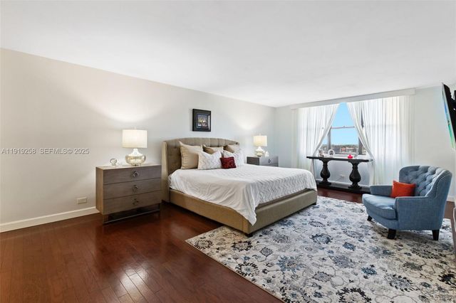 1800 NE 114th Street 1903, Miami, FL 33181
