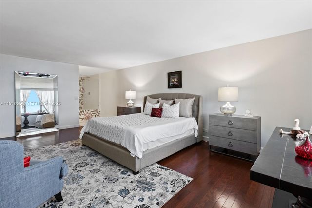 1800 NE 114th Street 1903, Miami, FL 33181